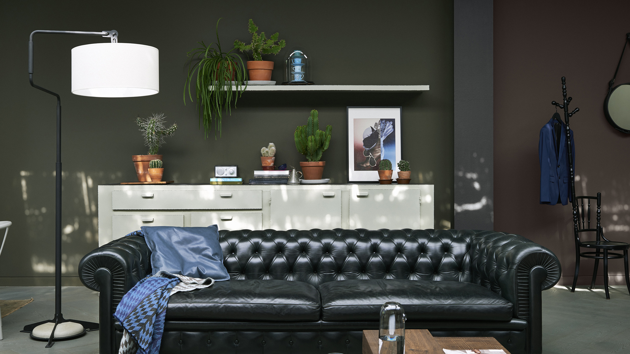 Be inspired by nature’s greens Green is generally viewed as a tranquil colour, so it works well in spaces where you want to feel relaxed
